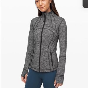 LULU DEFINE JACKET, size 6!